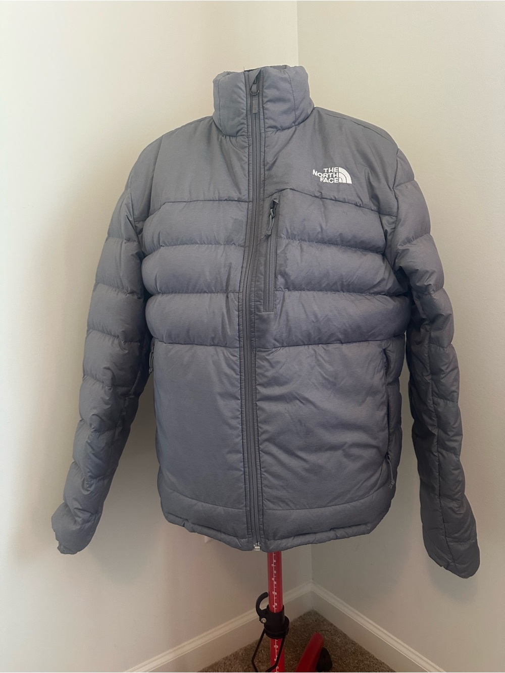 The North Face Aconcagua
550 Down Fill Jacket Men's
Gray Size L